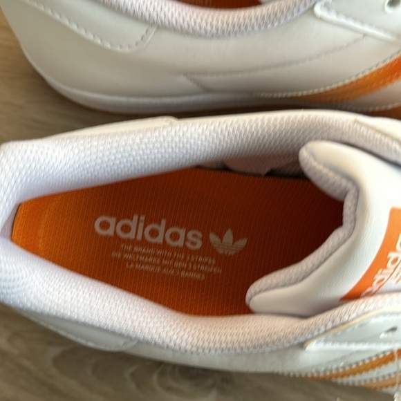Adidas Superstar Mens 11 Casual Retro Shoe White Orange Sneaker Trainer NWOB - Picture 8 of 9